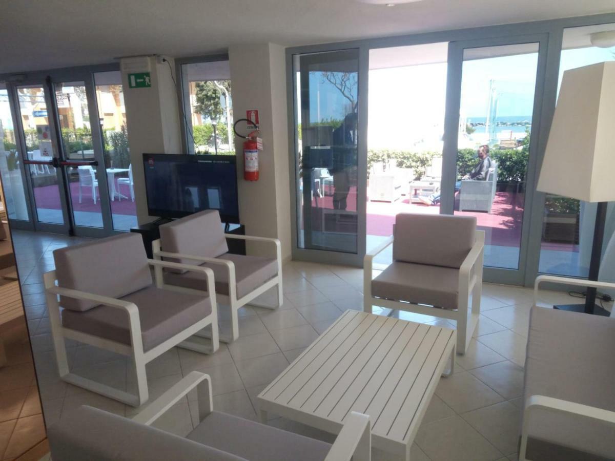 Tyc Hotel Viserbella di Rimini Exteriér fotografie